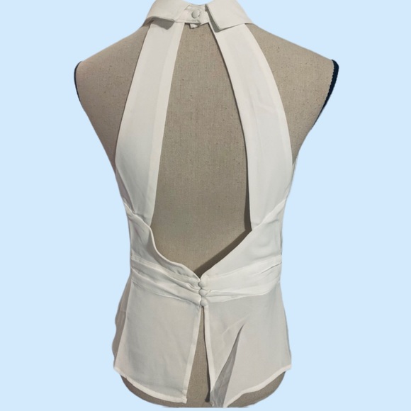 ❌DONATED❌White High Neck Belted Waist Detailed Top - Picture 5 of 9